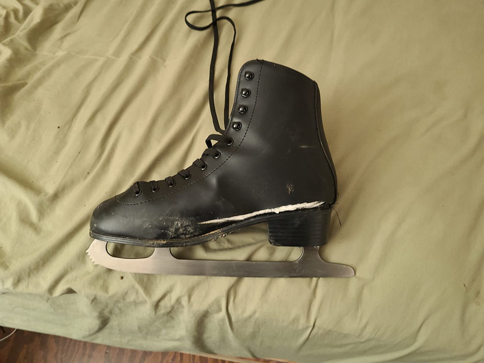 American Athletic Tricot Lined Men's Ice Skates - Recreational Figure Skates with Ankle Support customer photo 2