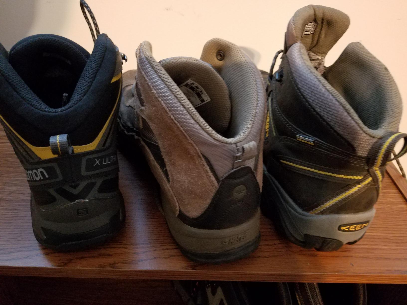 FootFitter Premium Professional Boot Stretcher for Men & Women, Wooden Width Expander for Tight Boots, Shoe Pain Relief Aid customer photo 2