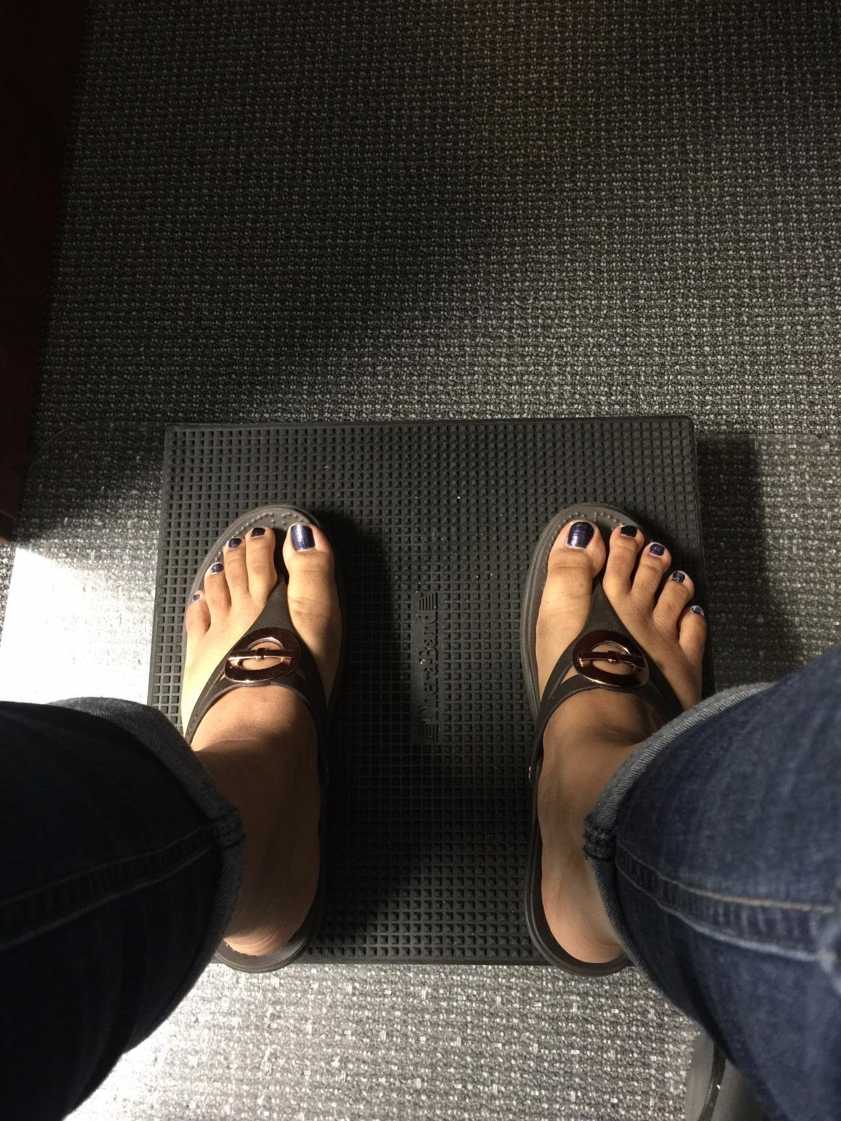 THERABAND Rocker Board Stability and Balance Trainer, Lateral Wobble Board customer photo 2