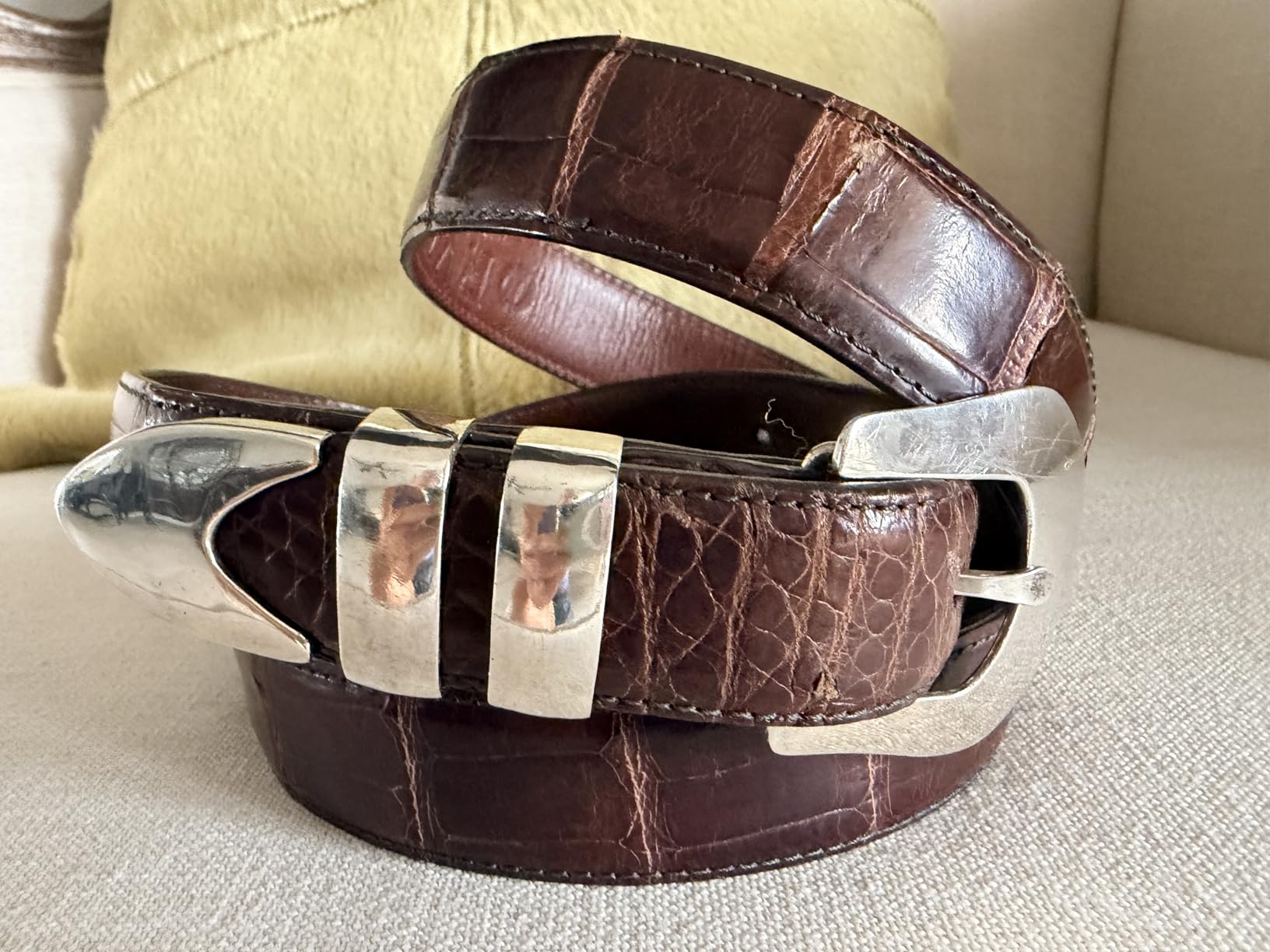 Bickmore Bick 4 Leather Conditioner and Leather Cleaner 16 oz - Will Not Darken Leather - Safe For All Leather Apparel, Furniture, Jackets, Shoes, Auto Interiors, Bags & All Other Leather Accessories customer photo 2