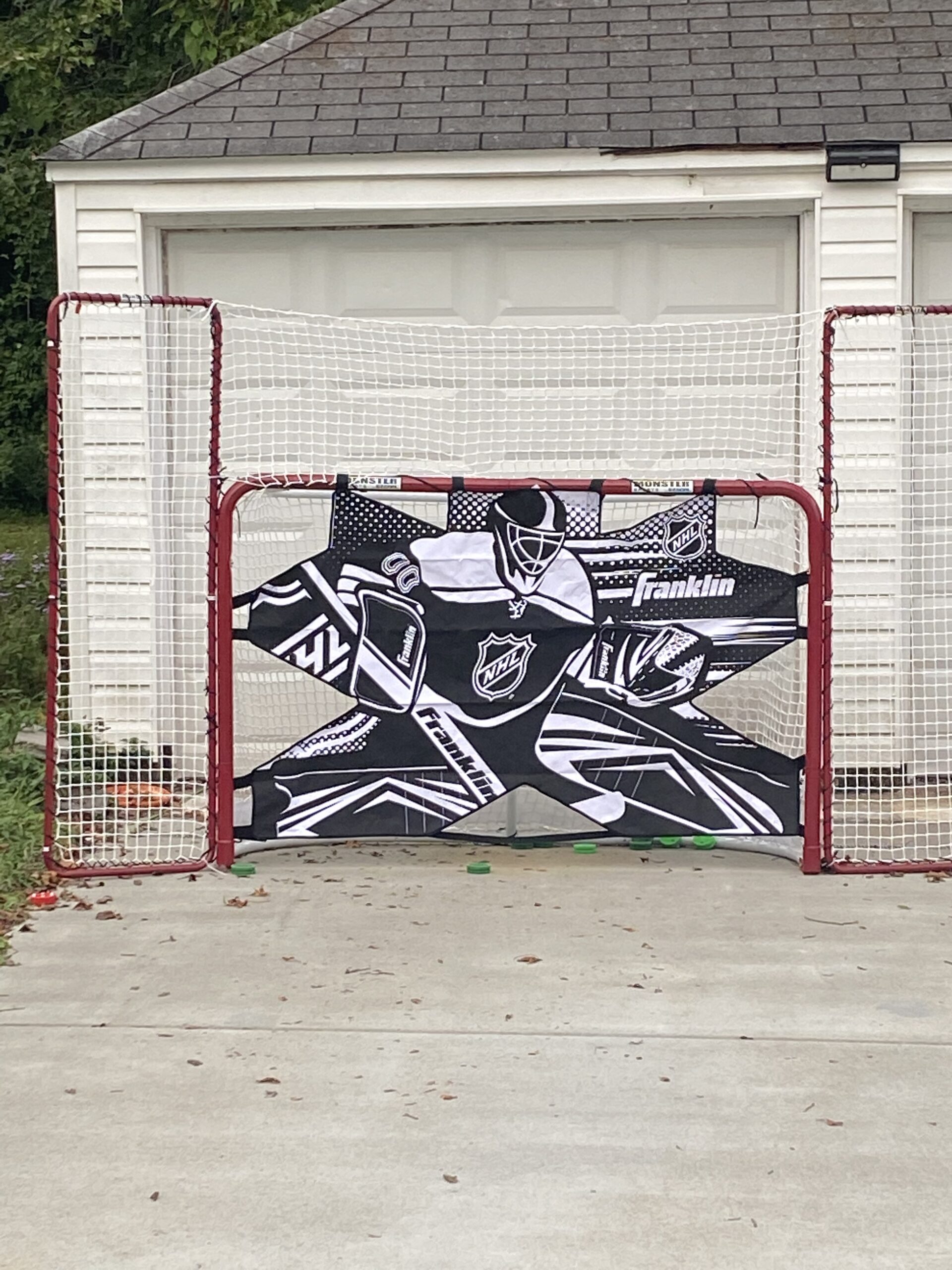 Franklin Sports NHL Street Hockey Goalie Shooting Target - Shooter Tutor Hockey Goal Practice Target - Street Hockey Net Goalie Target - Easy Attach Target customer photo 1