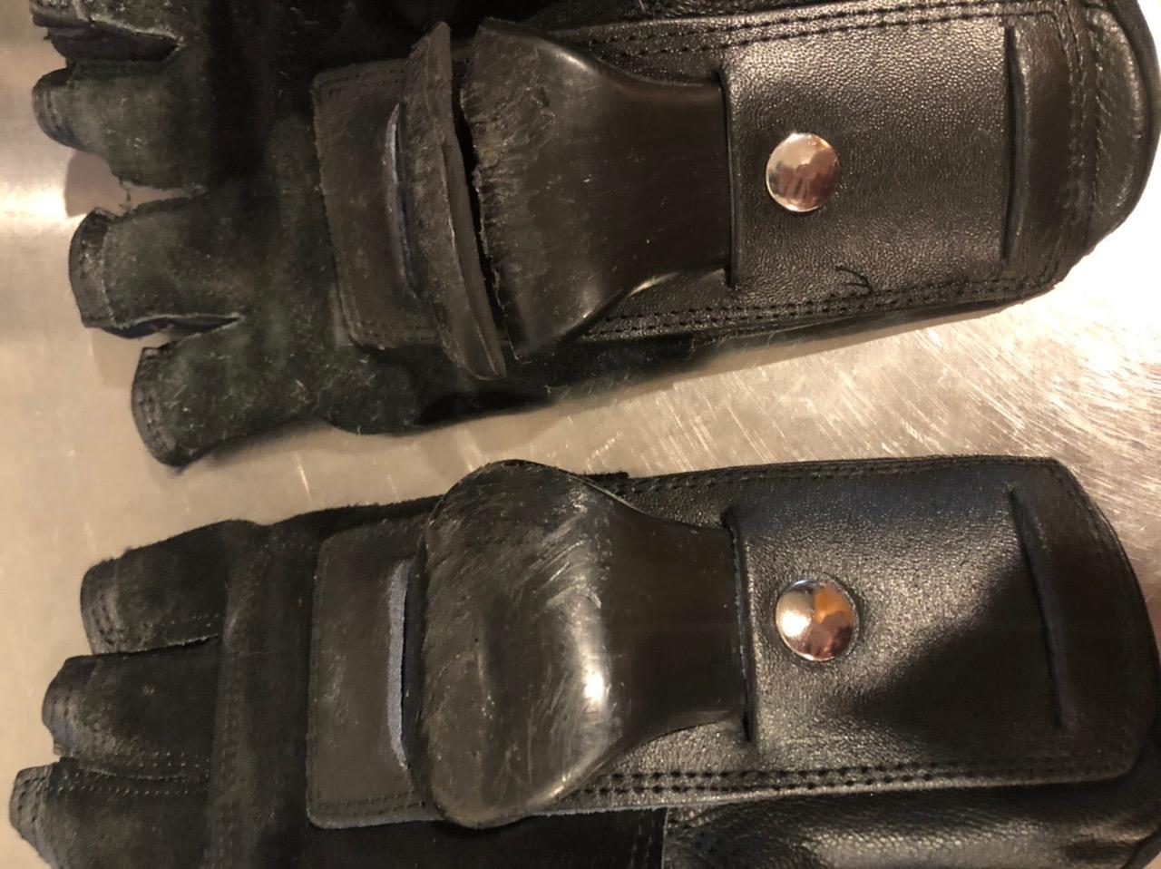 HILLBILLY Wrist Guard Gloves - Half Finger customer photo 2