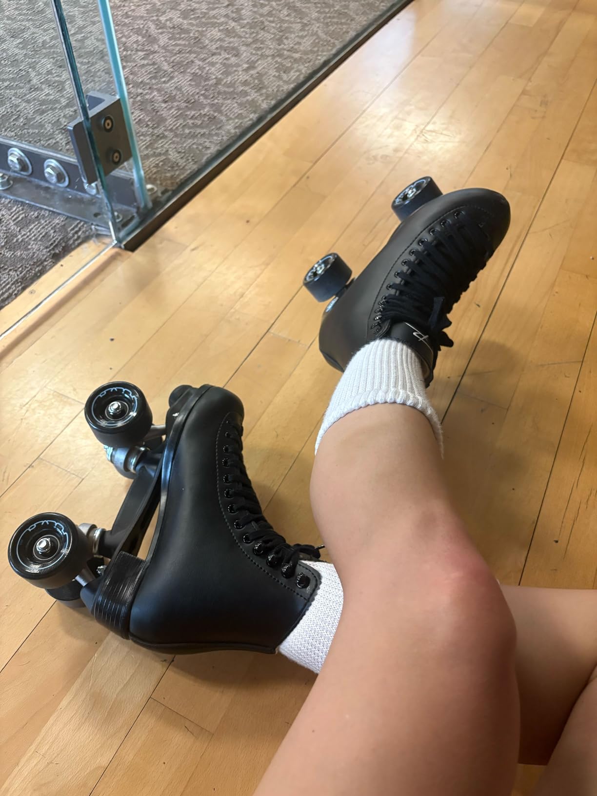RW Wave Junior Roller Skates - Safe, Durable Indoor Rink Quad Skates for Boys and Girls with Padded Liner and Full-Precision Bearings customer photo 1