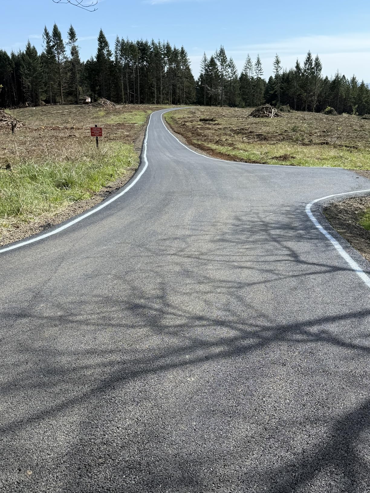 Rust-Oleum P2593849-6PK Professional Inverted Striping Spray Paint, 18 oz, White, 6 Pack customer photo 1