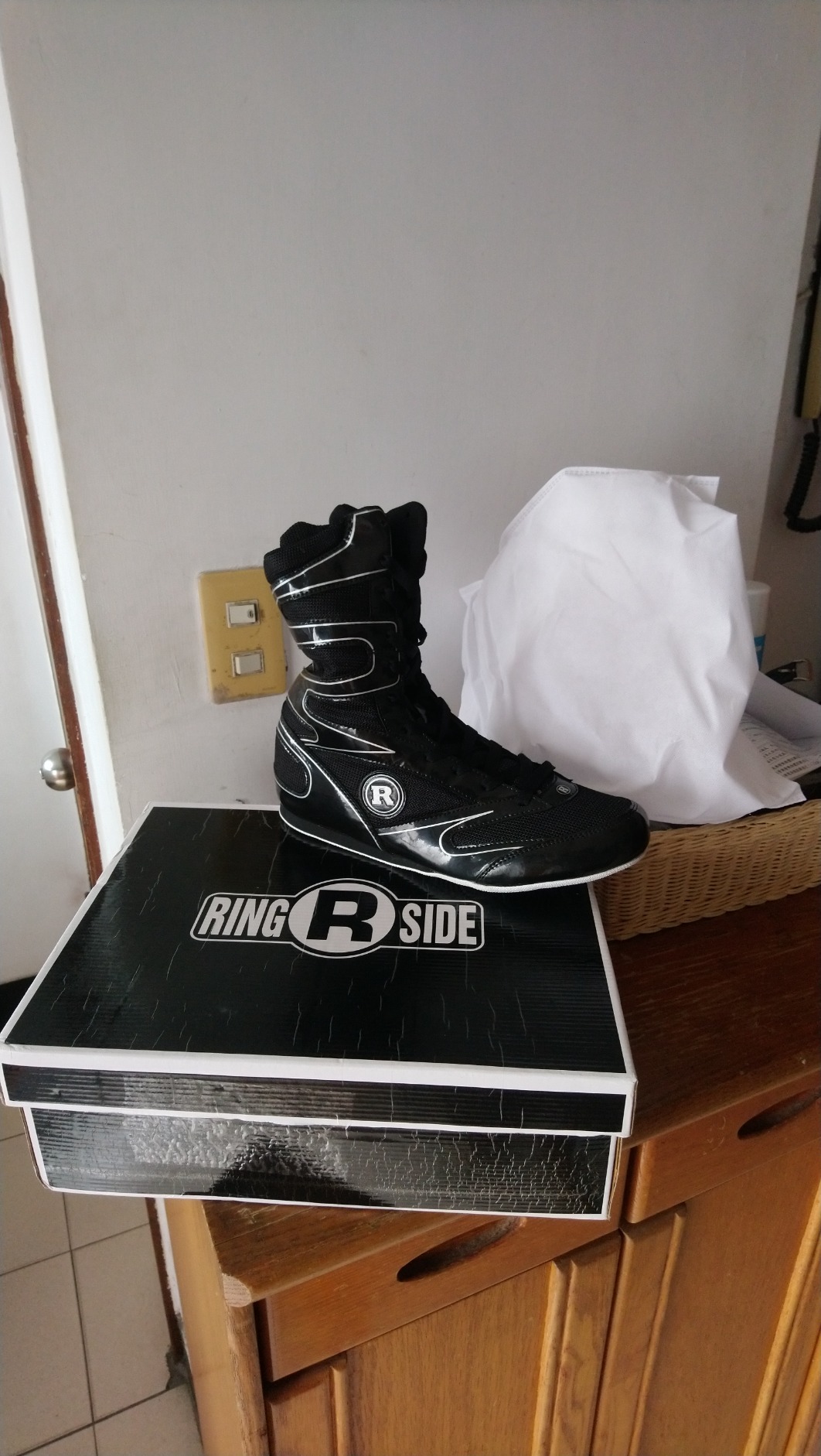 Ringside Diablo Boxing Shoes, Synthetic Leather Shoes for Men and Women customer photo 2