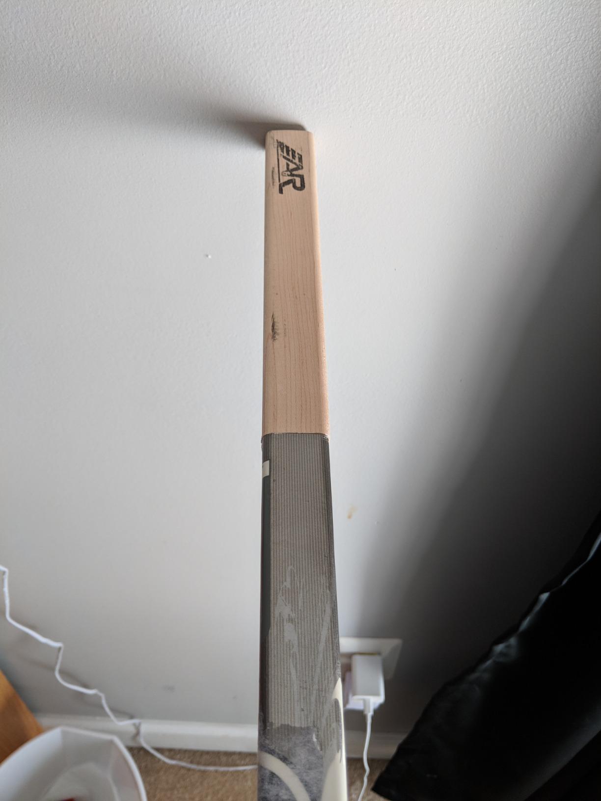 A&R Sports Junior Hockey Stick Wooden Butt End, 8