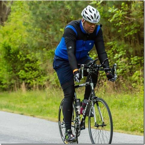 WIN Activewear Detergent - Active Fresh - 32oz Bottle - Sports Detergent for Sweaty Workout Clothes and Team Uniforms customer photo 1