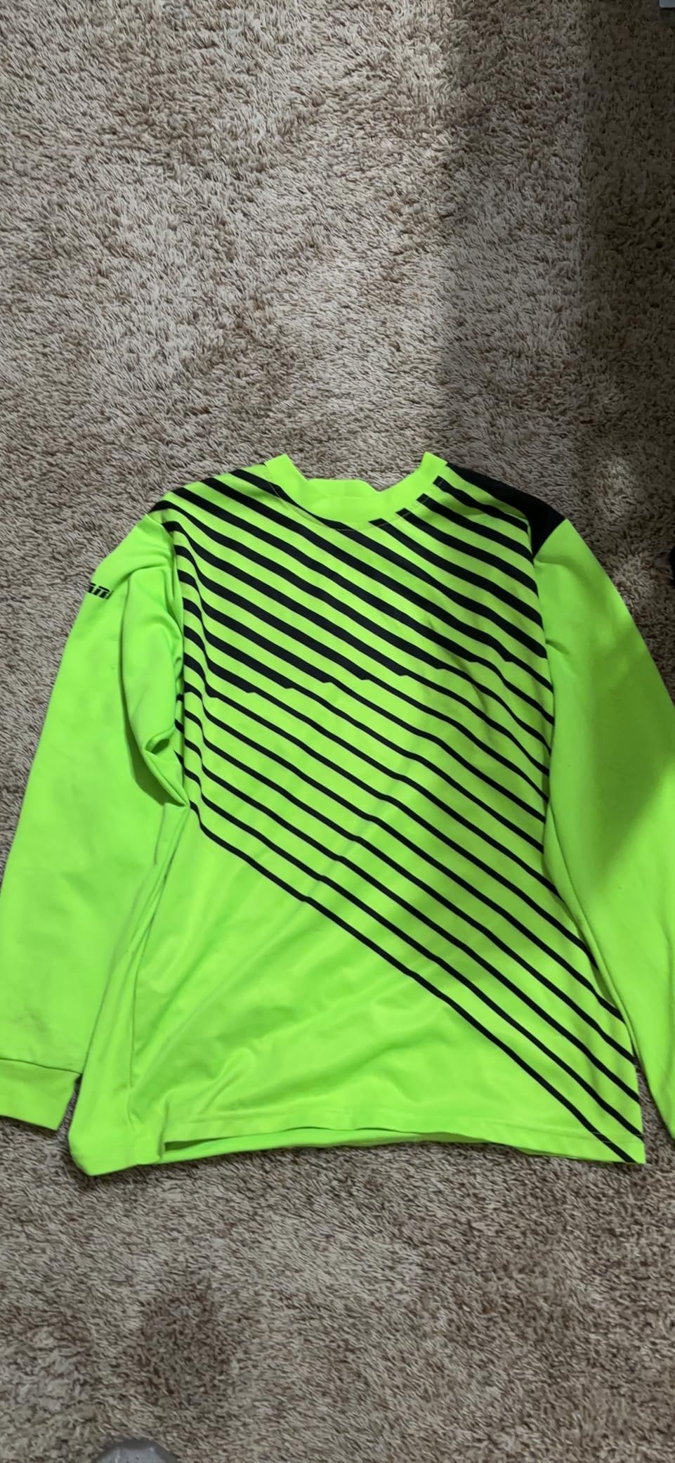 Vizari Arroyo Adult Soccer Goalie Jersey | Lightweight Goalkeeper Jersey with Padded Long Sleeve for Men and Women customer photo 1