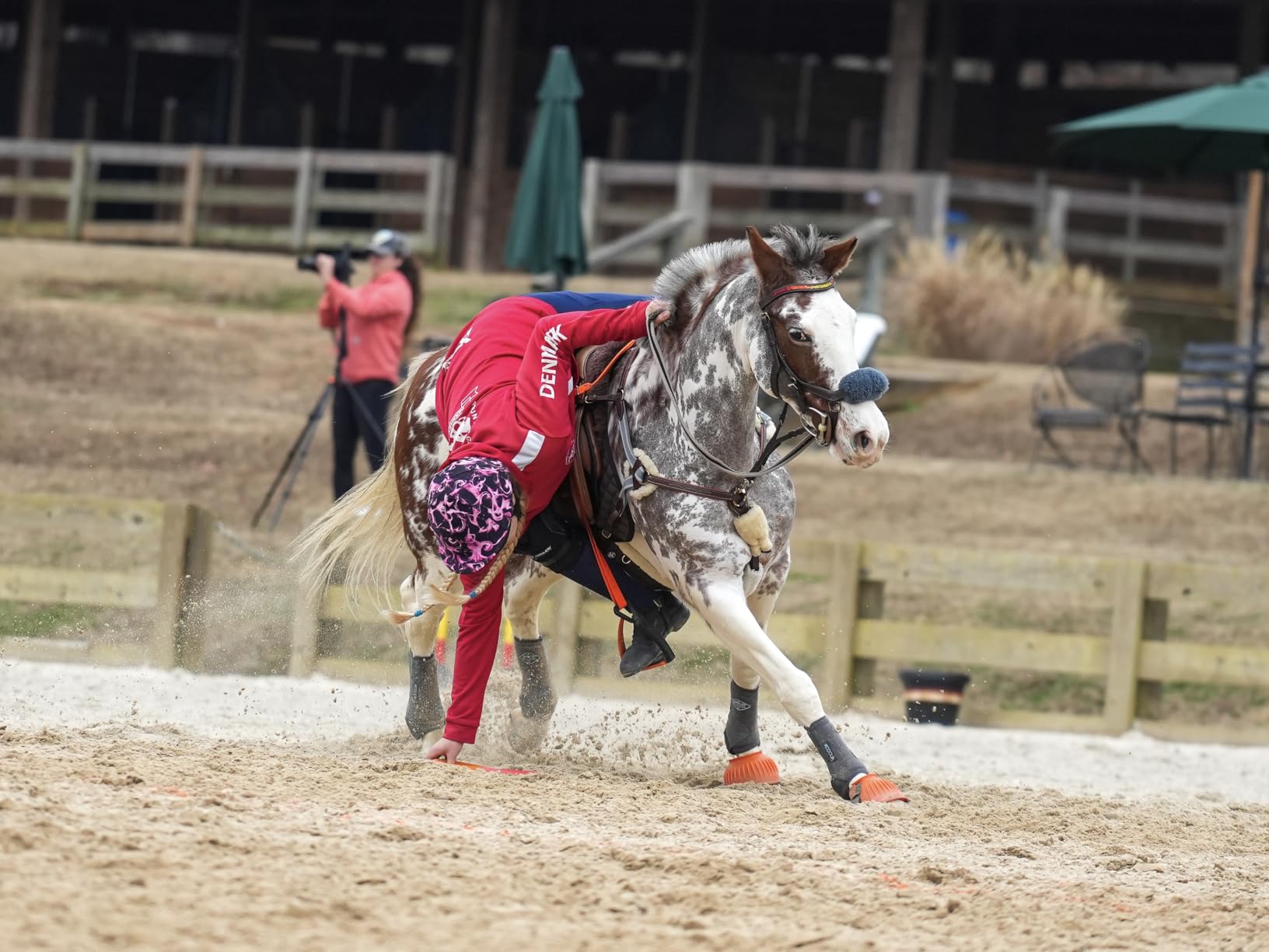 DonJoy Performance Bionic Knee Brace - Hinged, Adjustable Patella Support, Lateral/Medial Ligament (ACL, MCL, LCL), Meniscus, Knee Sprains customer photo 1