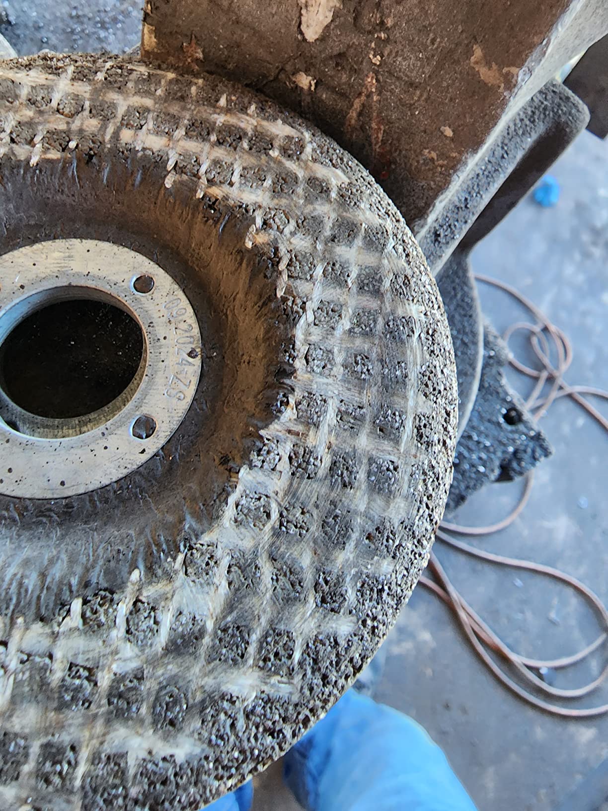 DEWALT DW4514B5 4-1/2-Inch by 1/4-Inch by 7/8-Inch Metal Grinding Wheel - 10 Pack customer photo 2