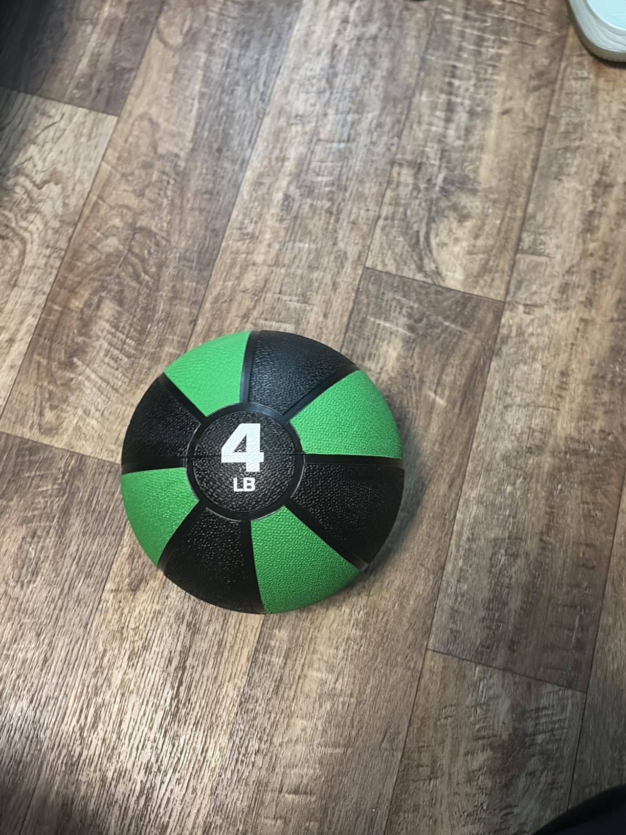 Amazon Basics Weighted Medicine Ball customer photo 2
