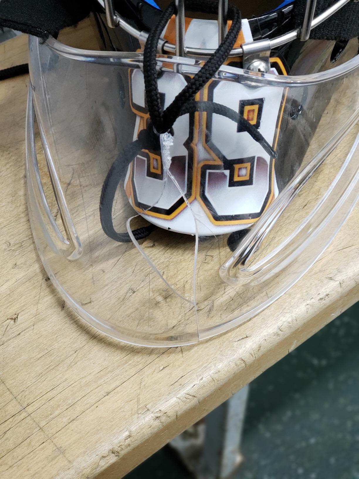 Ronin G5X Hockey Goalie Throat Protector customer photo 1