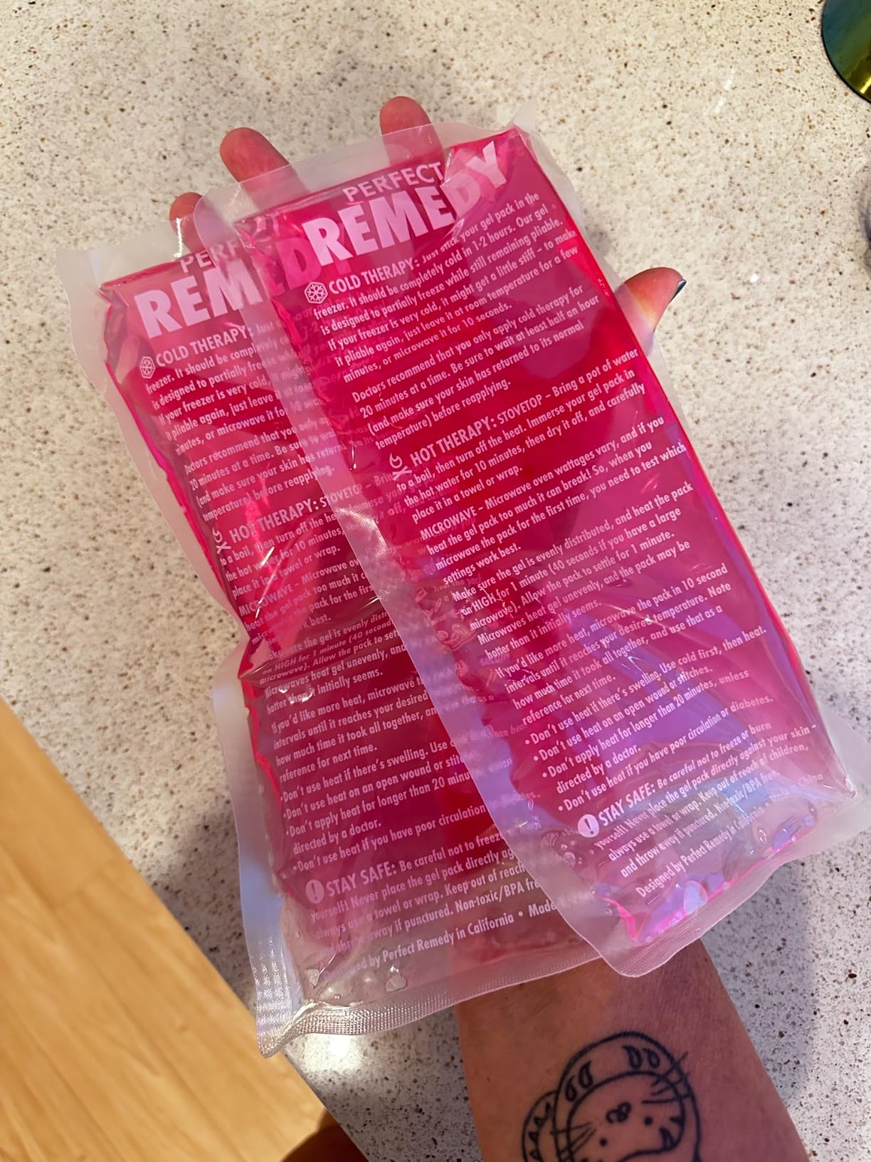 Perfect Remedy 2-Pack Gel Ice Packs for Injuries - Reusable, Soft & Flexible Hot & Cold Compress, Soothing Aid for Sprains, Strains, Soreness conditions, Alternative to Hot Water Bottles (Blue, Large) customer photo 2