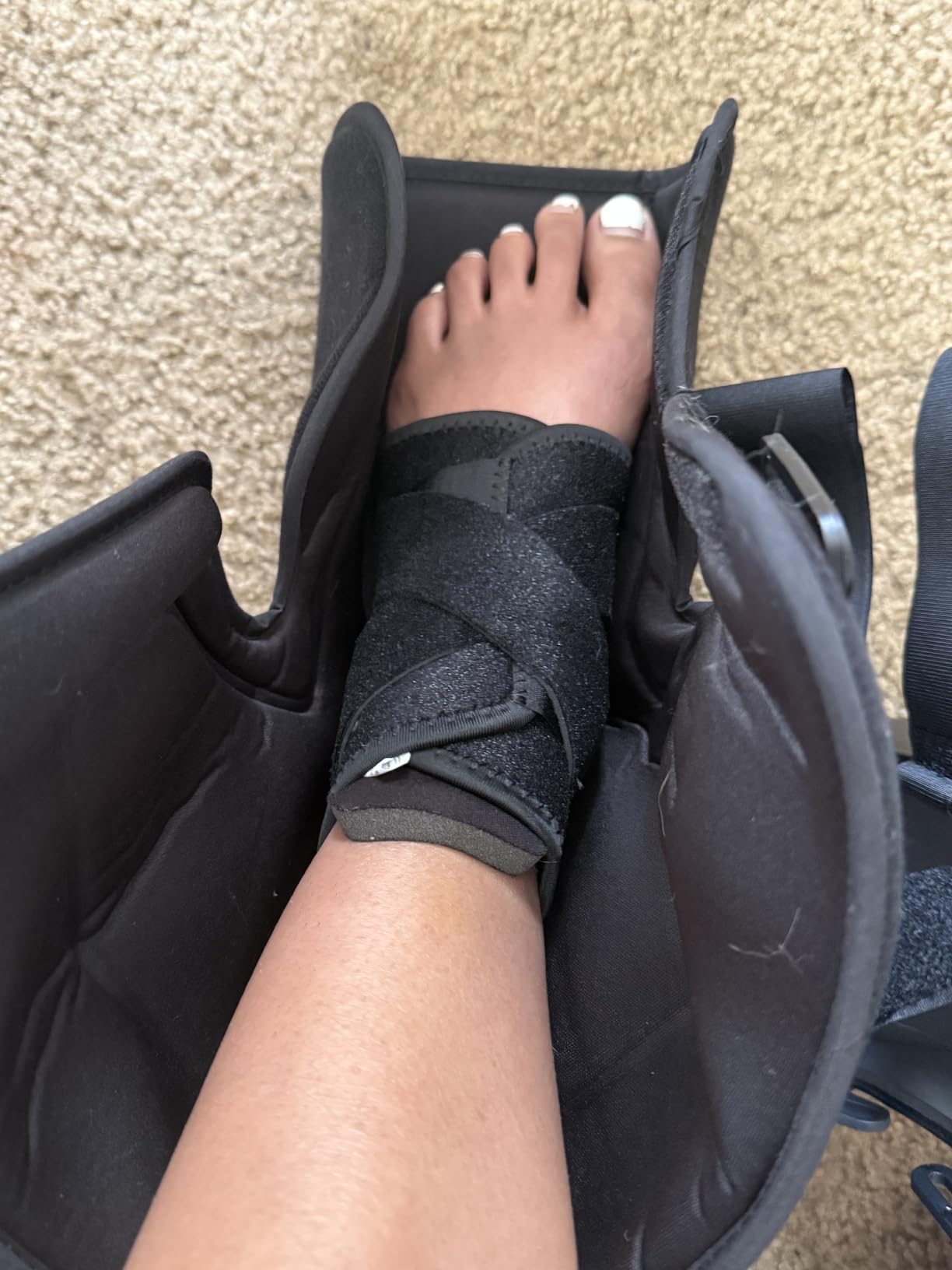 Bodyprox Ankle Support Brace, Breathable Neoprene Sleeve, Adjustable Wrap! (1 Pack) customer photo 2