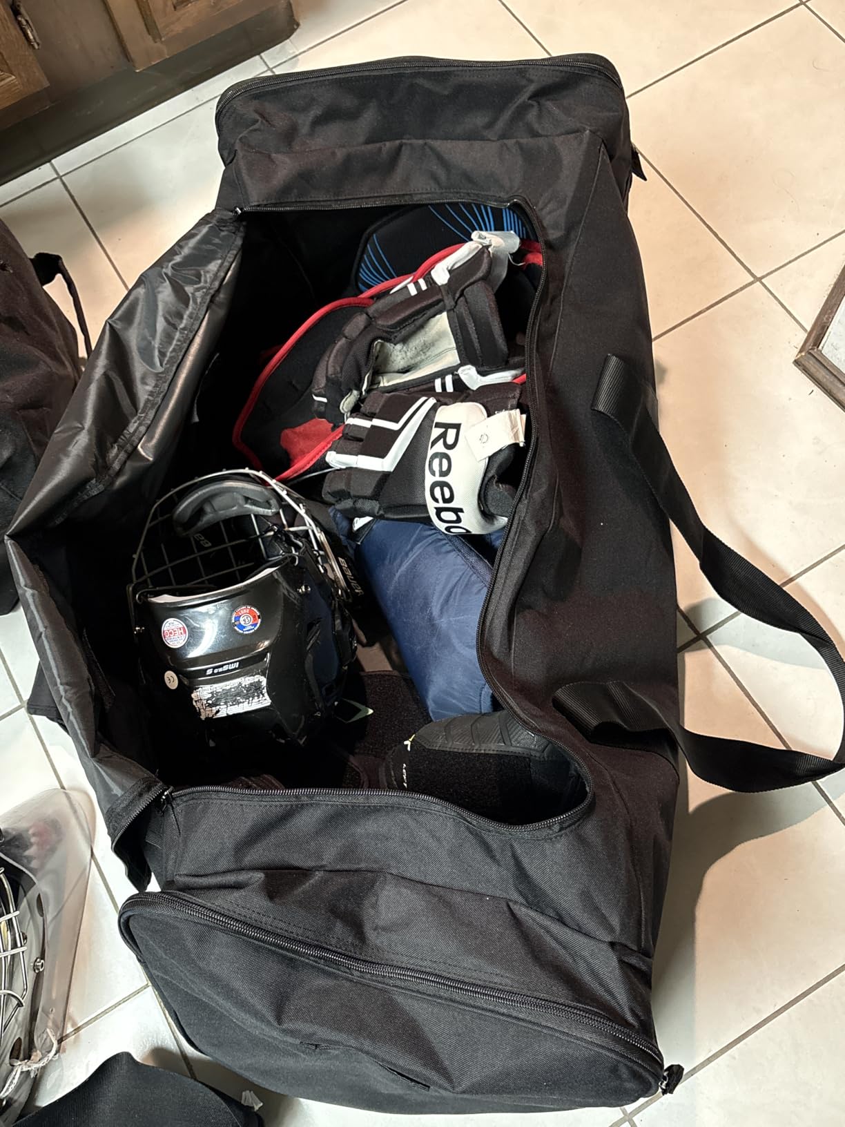 Jetstream Heavy Duty Multi Pocket Durable Sports Gym Equipment Travel Duffel Bag customer photo 2