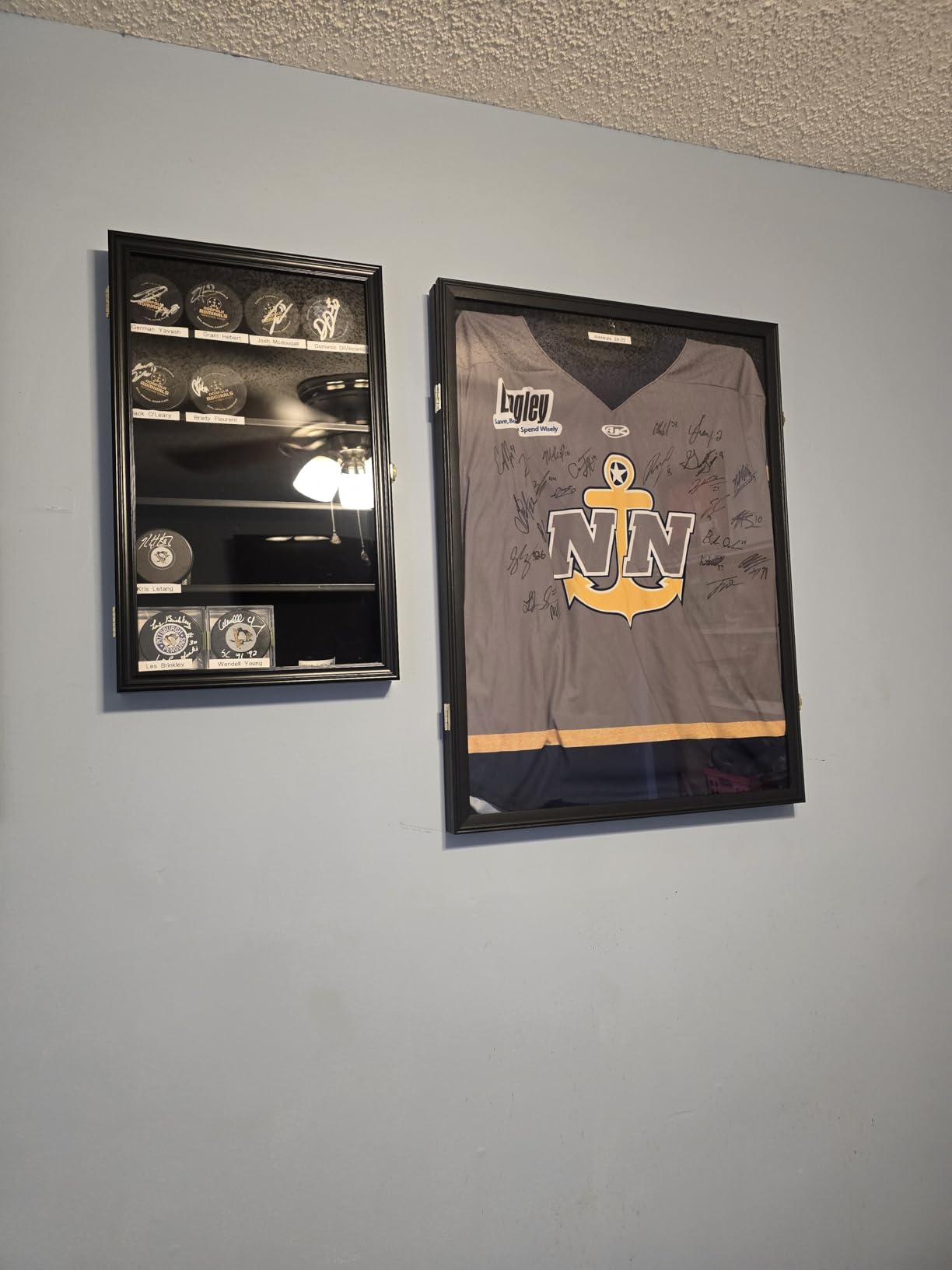 20 Hockey Puck Display Case Cabinet Holder Wall Rack Shadow Box 98% UV Protection customer photo 1