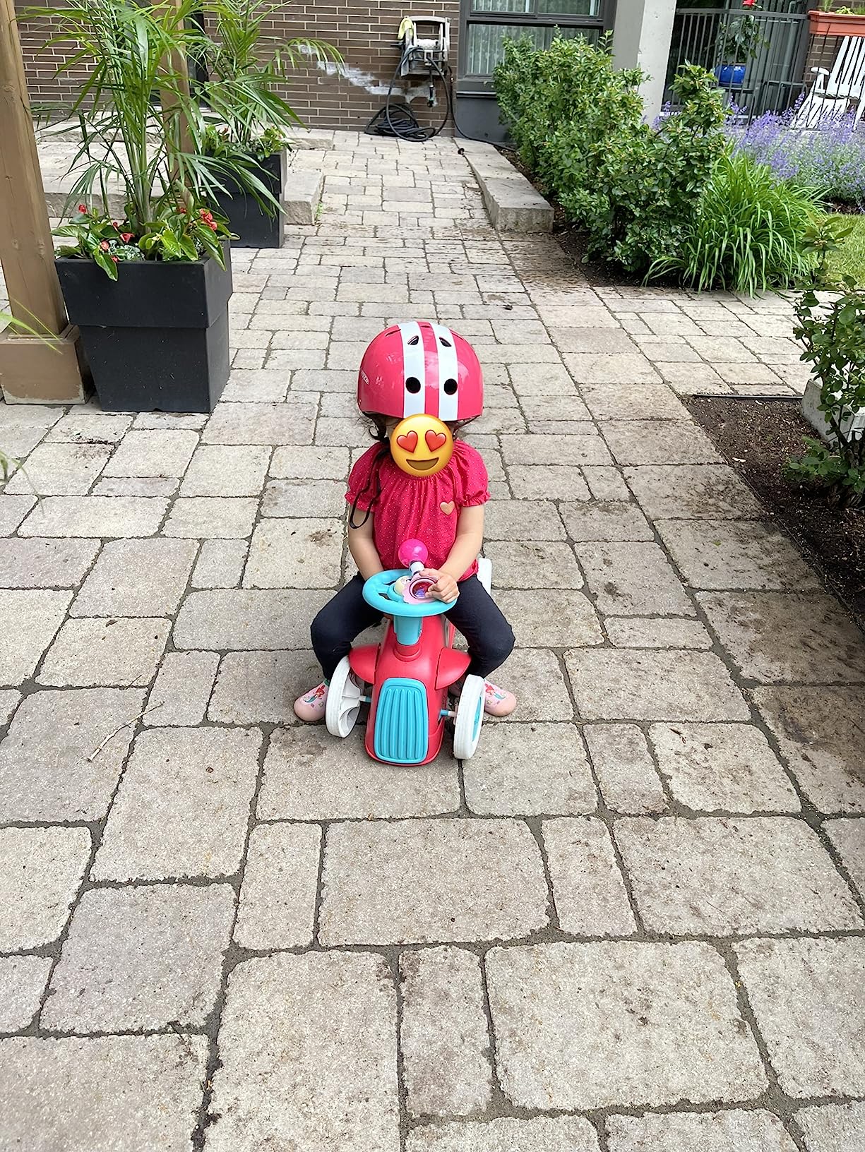 Radio Flyer Toddler and Children's Bike Helmet, CPSC Safety Certified, Universal Size Kids Bicycle Safety Helmet, Ages 2-5, Multiple Colors Available customer photo 2