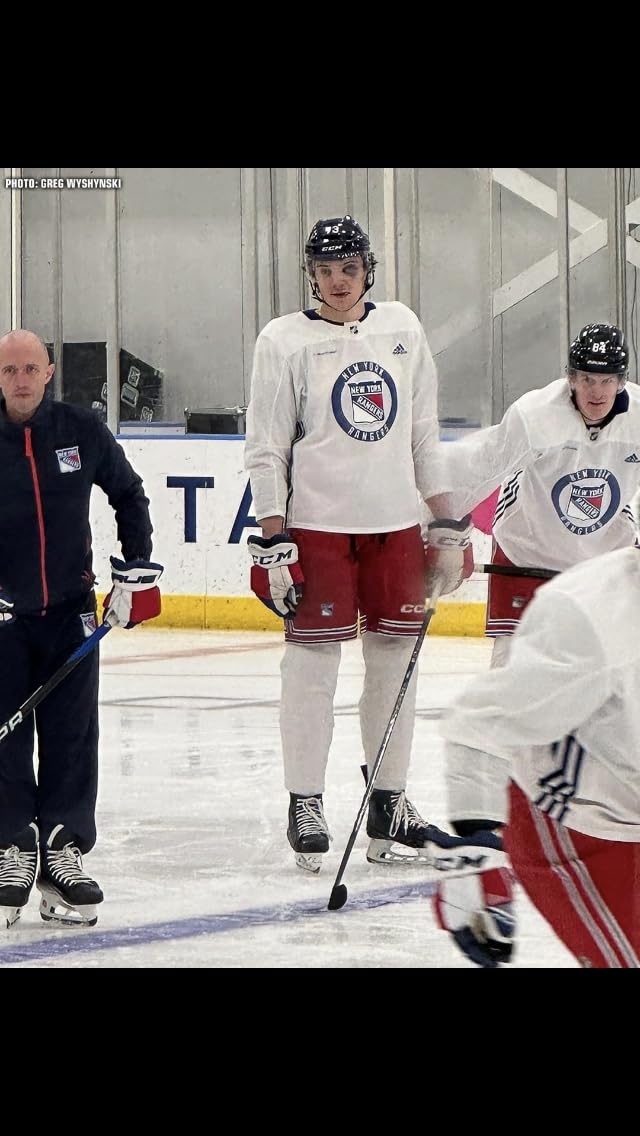 Green Biscuit Roller Hockey Puck- NHL Official Off Ice Hockey Street Puck for Better Stick Handling and Passing, Outdoor Practicing & Improving Skills, Diameter 3 Inch, Thick 1 Inch- 1 Pack customer photo 1