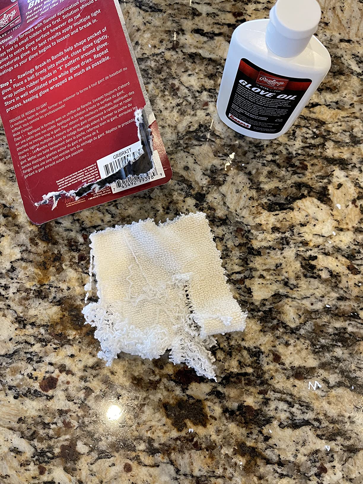 Rawlings | Game Ready Glove Break-in Kit | Baseball/Softball | Includes Break-in Formula, Applicator Cloth, & Rubber Band customer photo 2