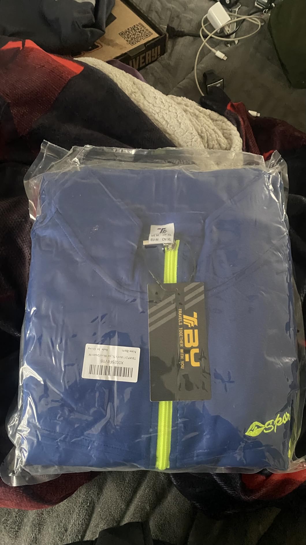 TBMPOY Men's Tracksuits Sweatsuits for Men Sweat Track Suits 2 Piece Casual Athletic Jogging Warm Up Full Zip Sets customer photo 1