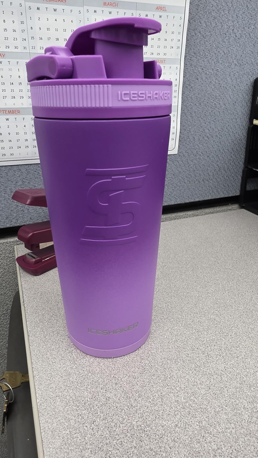 Ice Shaker Insulated Stainless Steel Shaker Bottle | 26oz, Black | Cold for 30+ Hours | Insulated Cup with Twist-on Agitator | Odor-Free Bottle for Protein Shakes, Water, Smoothies, Cocktails customer photo 2