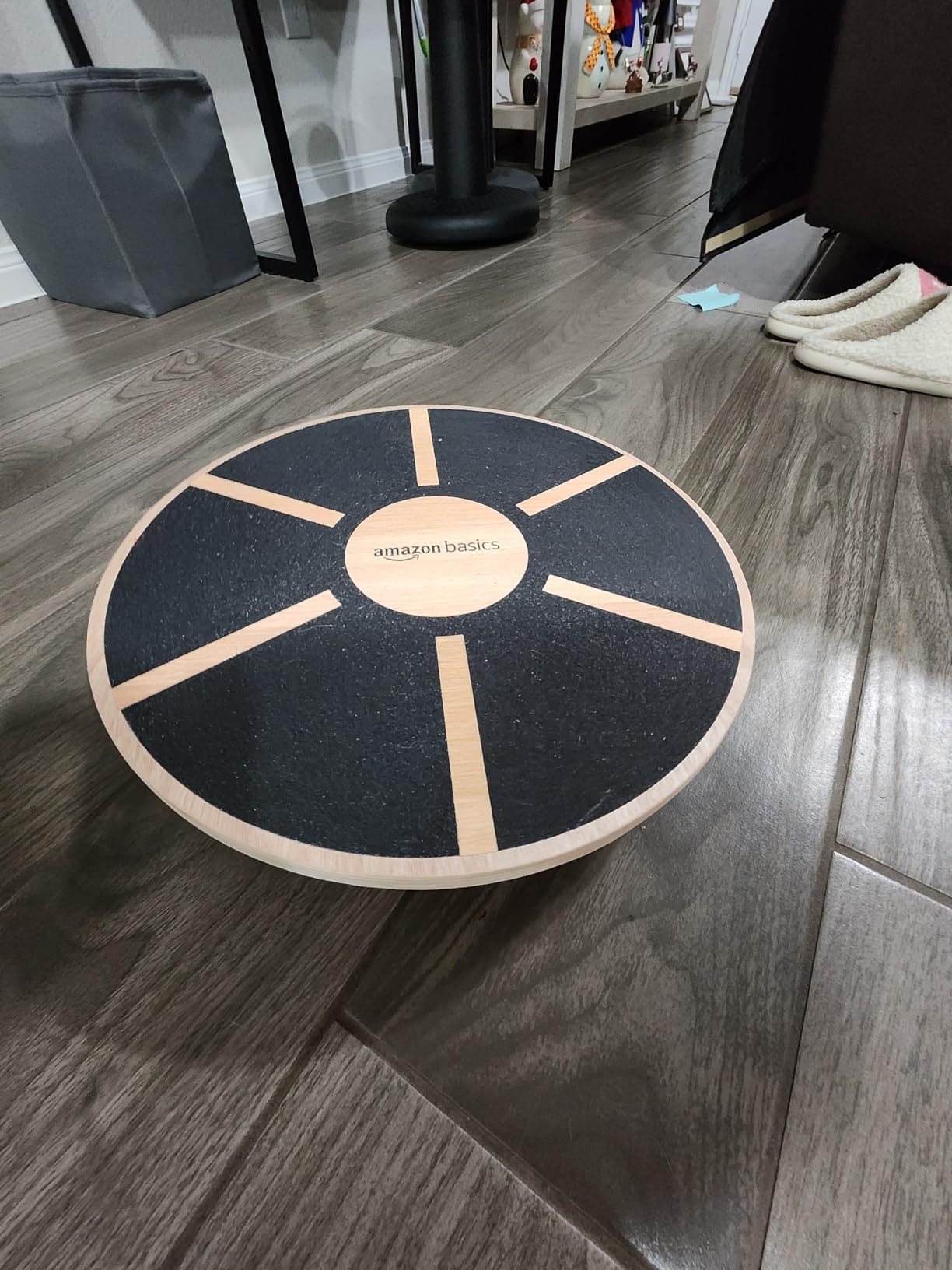 Amazon Basics Wood Wobble Balance Trainer Board customer photo 1