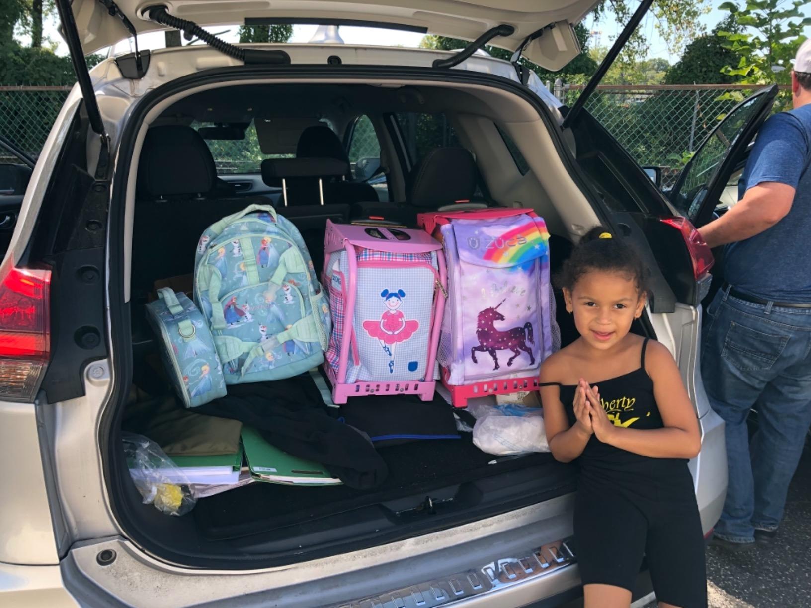 ZUCA Unicorn Rolling Sport Bag with Pink Frame and Flashing Wheels customer photo 1