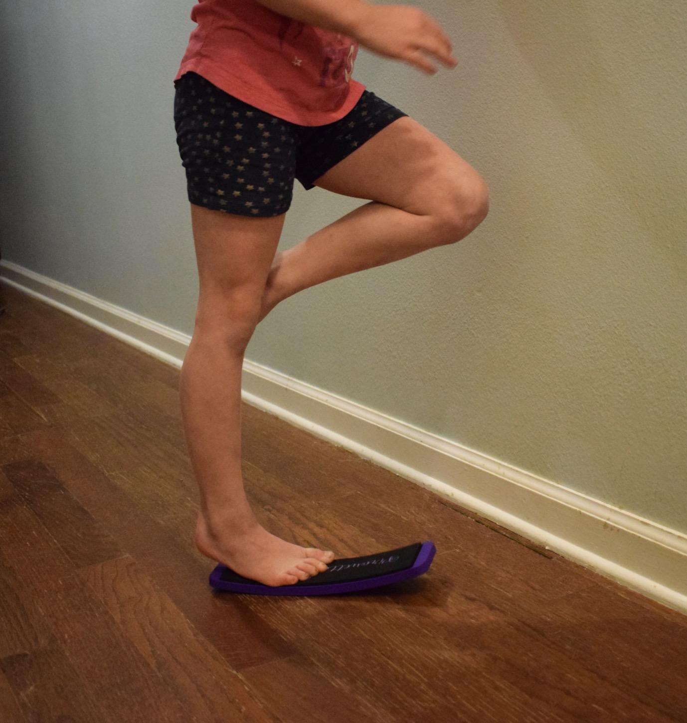 Zenmarkt Turning Boards for Dancers - Ballet Spin Boards for Dancers, Ice Skaters, Cheerleaders, and Gymnasts - Specially Designed to Improve Your Turns, Balance, and Stability - Home Dance Equipment customer photo 1