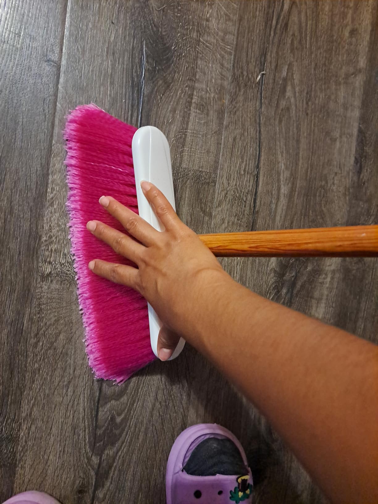 The Original Soft Sweep Magnetic Broom Replacement Head Color Varies customer photo 2