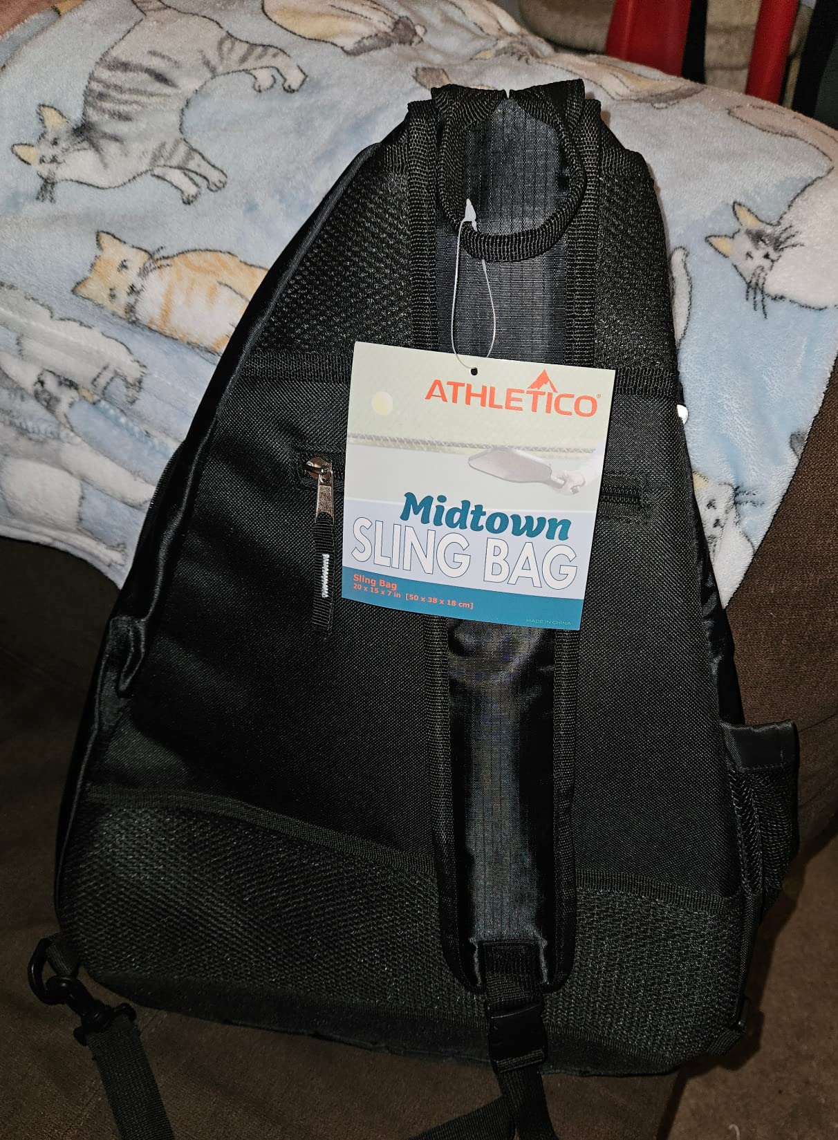 Athletico Golf Cooler Bag - Soft Sided Insulated Cooler Holds a 6 Pack of Cans or Two Wine Bottles customer photo 2