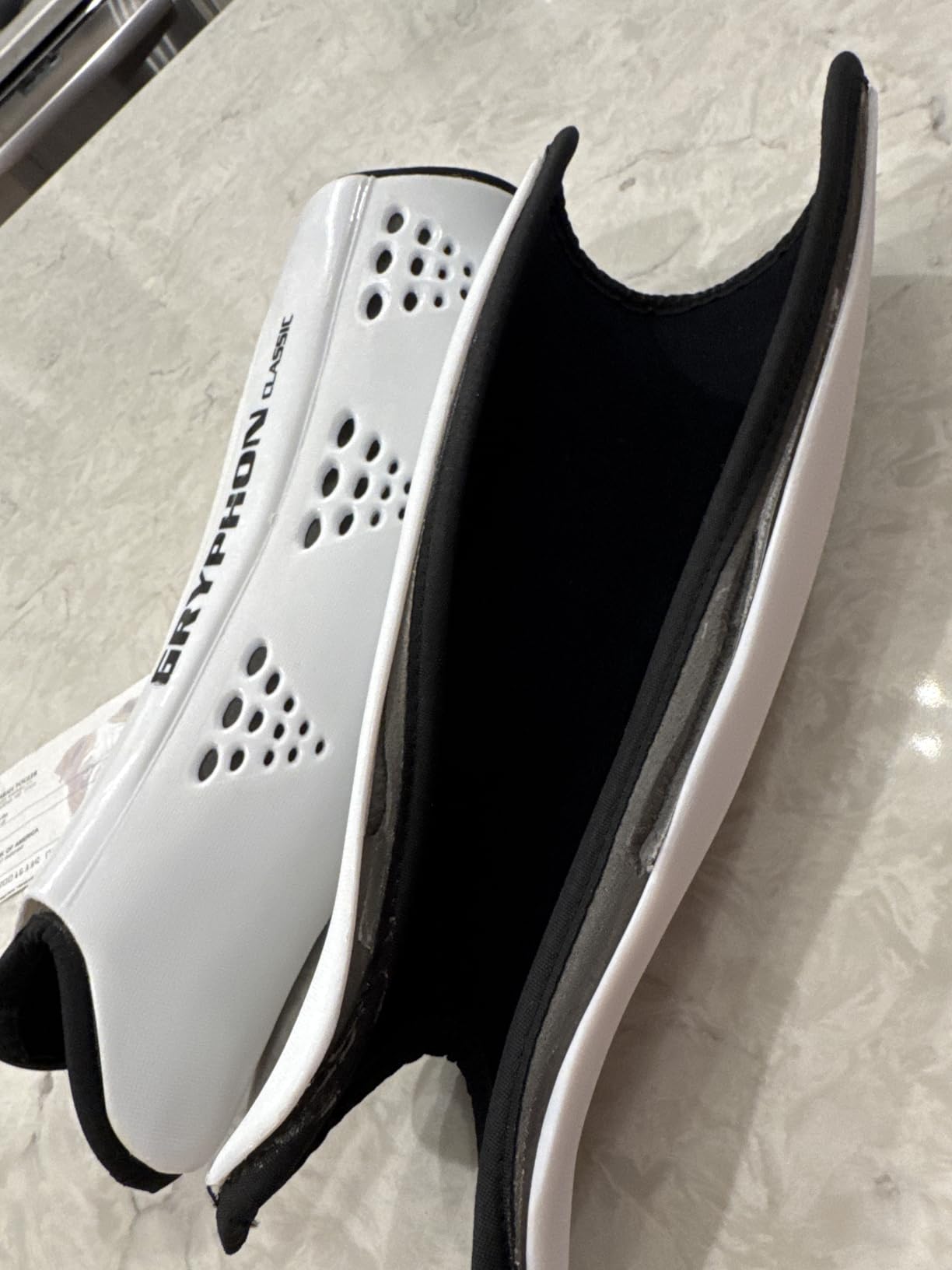 Gryphon Outdoor Shin Guards Classic G4 for Field Hockey customer photo 1