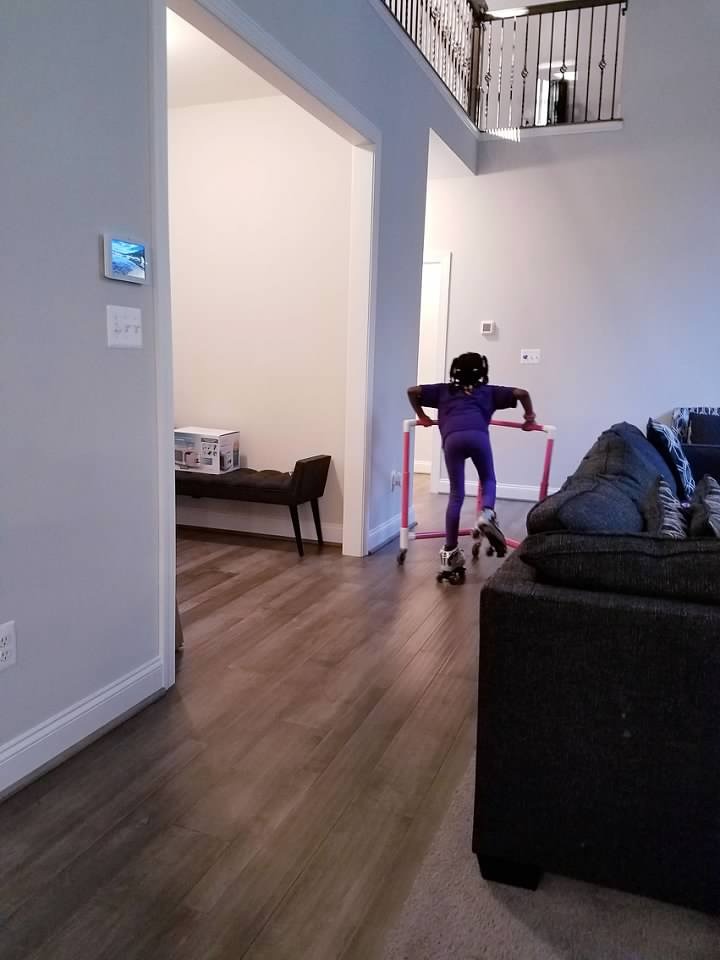 SkateRanger Legend Adjustable Height SkaterAid, Roller Skate Trainer for Children, Skating Aid Walker with Wheels customer photo 1