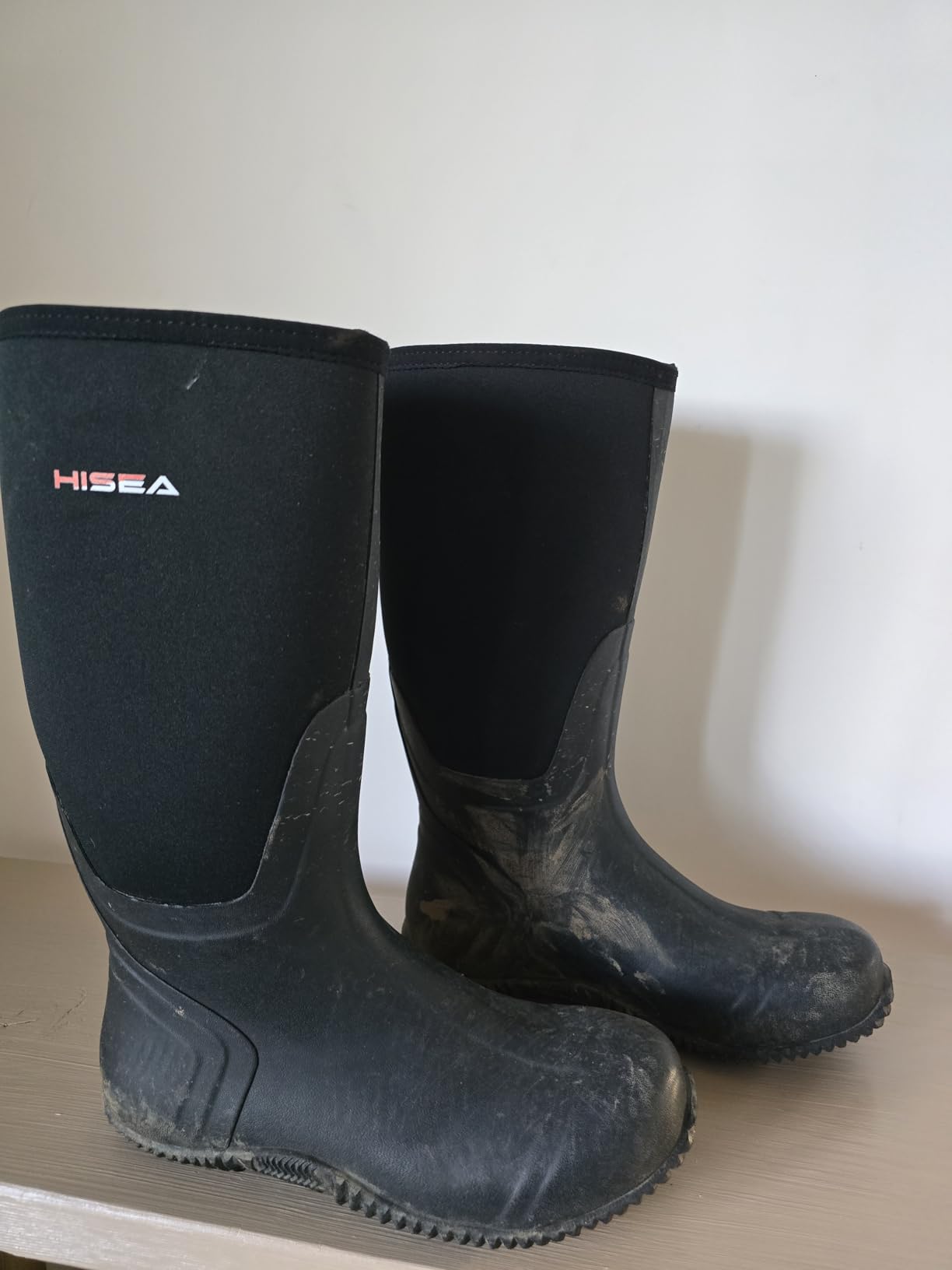 HISEA Women's Rain Boots, Knee High Rubber Boots Waterproof Insulated Neoprene Mud Boots, Anti-Slip Outdoor Work Boots for Hunting Gardening Farming Yard Working, Size 6-11 customer photo 1