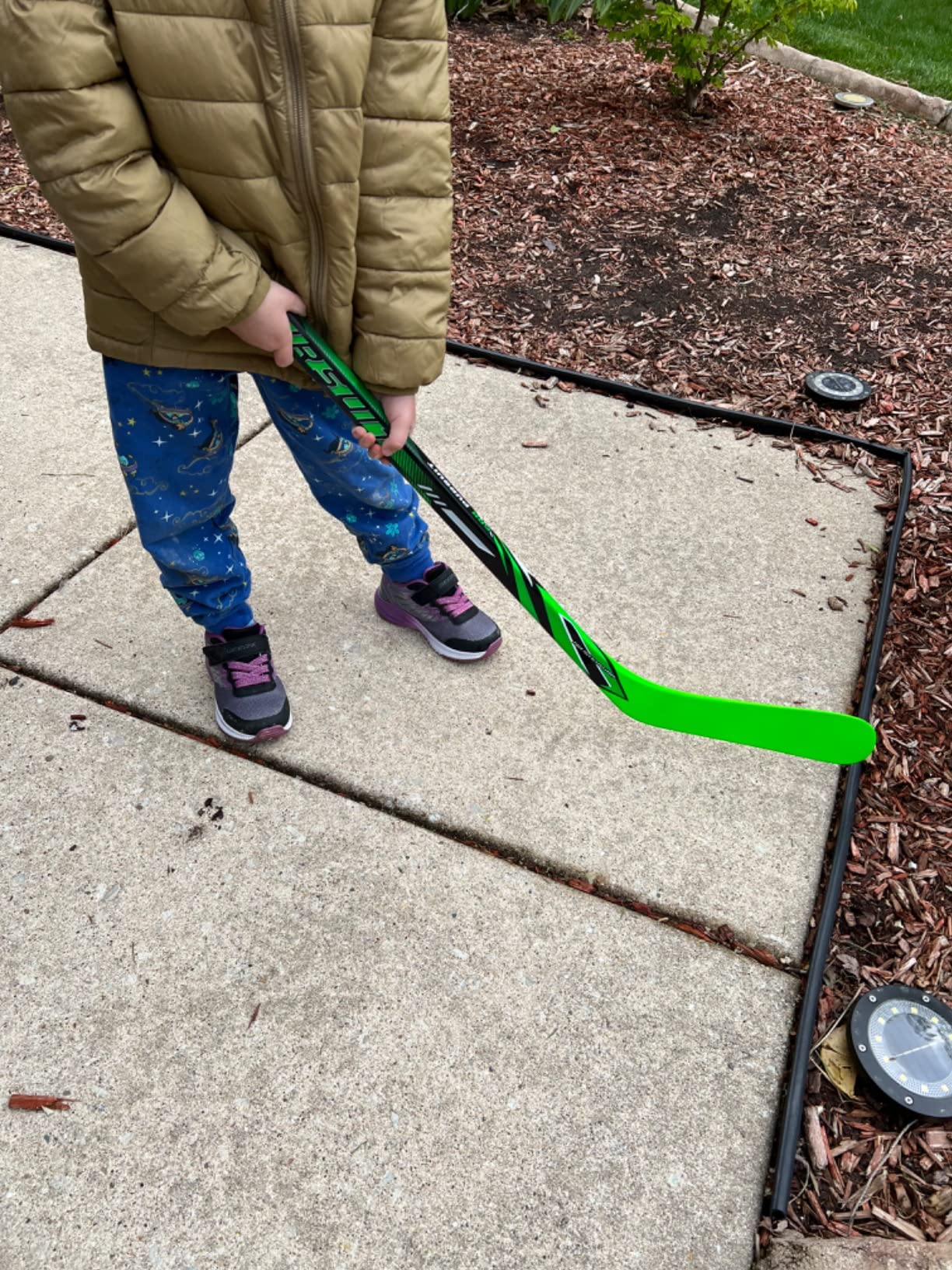 Franklin Sports Kids Ice Hockey Sticks - Ripper Junior + Youth Composite Hockey Sticks - Righty + Lefty 50-Flex Ice Hockey Sticks - Textured Grip - 55