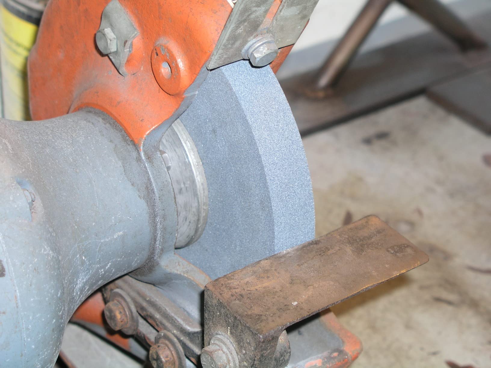 ATLIN Grinding Wheel Dressing Tool - 36 Grit & 120 Grit Diamond Dresser - True Up and Restore Grinding Wheels customer photo 2