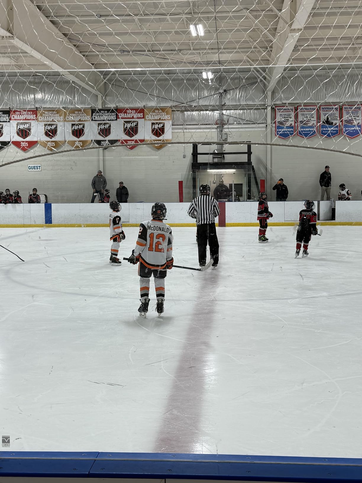 Buttendz Future Rubber Replacement Hockey Grip - Step Down Knob, Two-Tiered Player Knob with Twirl, Fits All Stick Sizes for Superior Control and Puck Feel customer photo 1