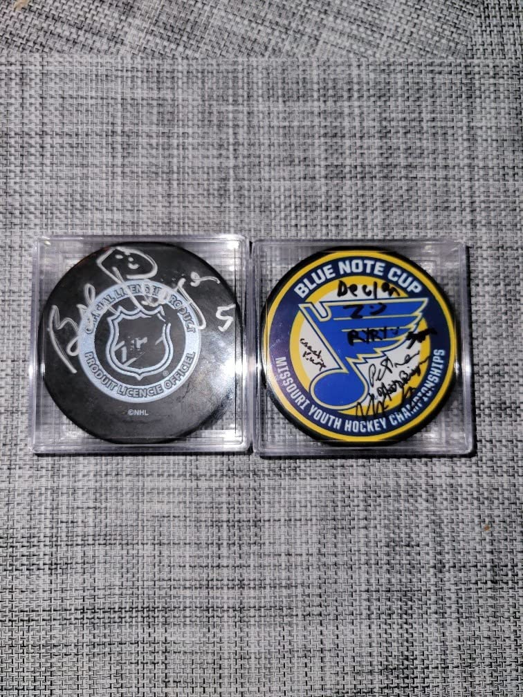 BCW Hockey Puck Display Case - Crystal Clear Stackable Puck Holder with 2-Piece Snap Design customer photo 1