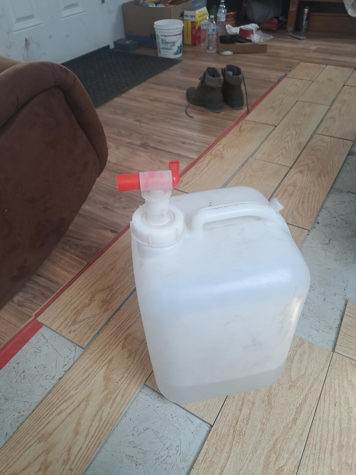 North Mountain Supply 5 Gallon Vented Plastic Hedpak/Carboy - With Cap & Faucet customer photo 1