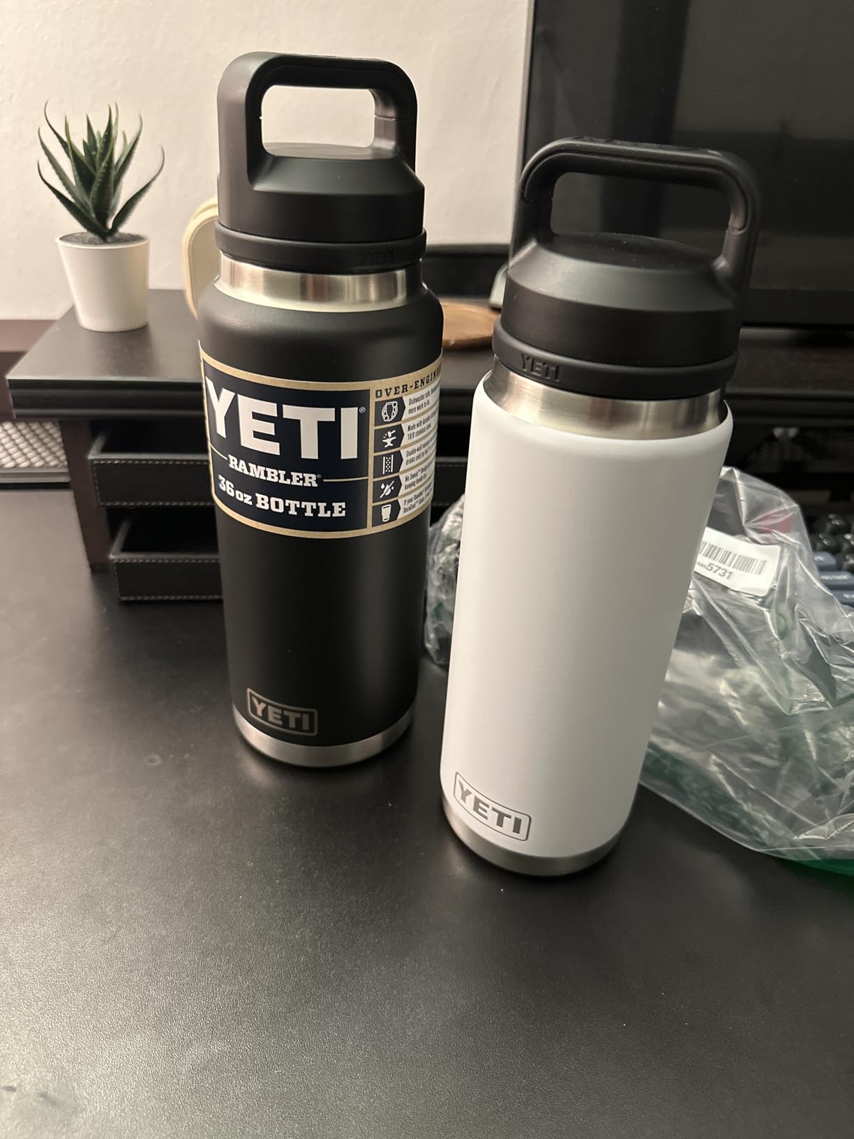 YETI Rambler 26 oz Bottle, Vacuum Insulated, Stainless Steel with Chug Cap, Black customer photo 1