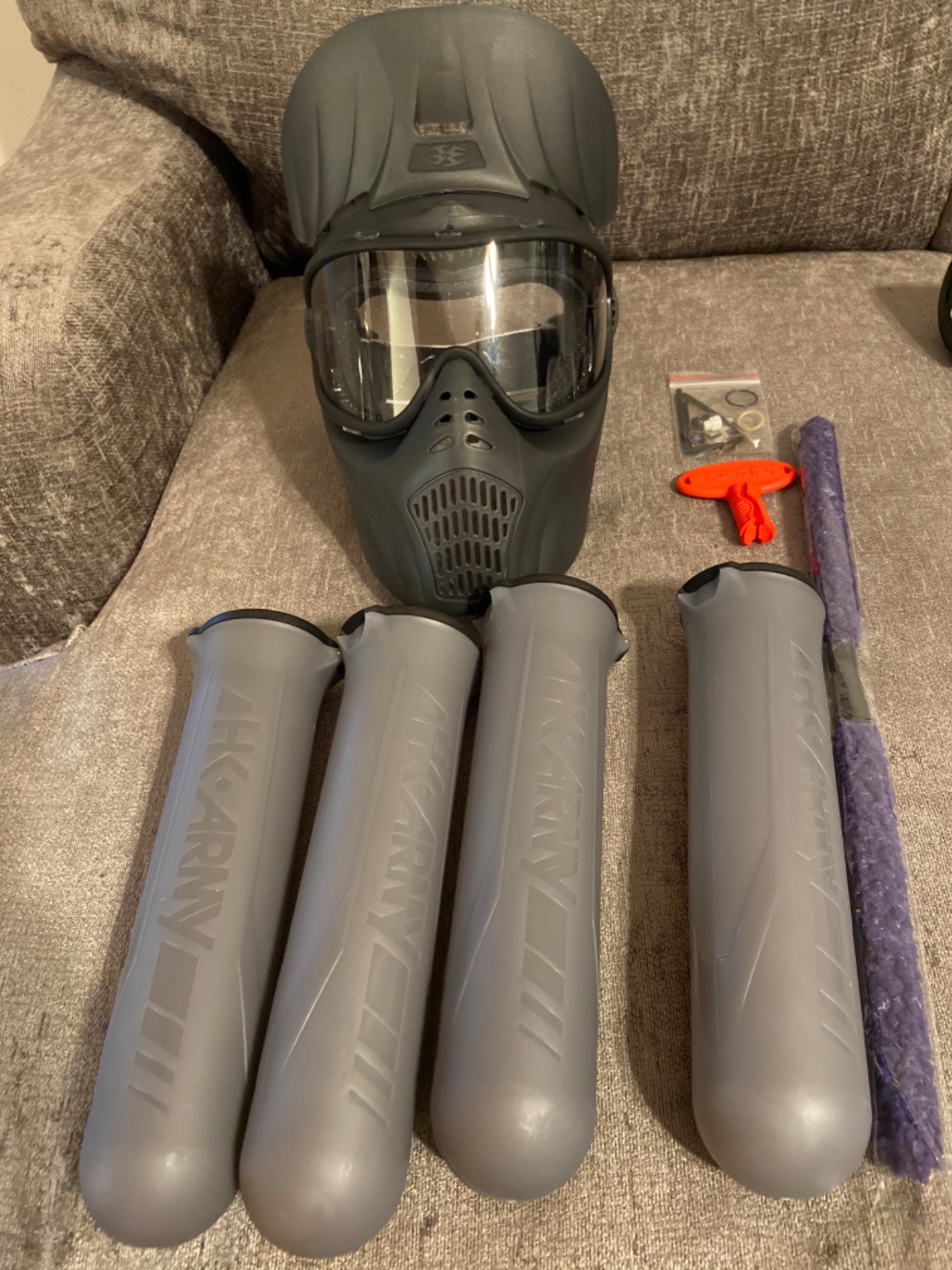 Kingman Spyder Epic Paintball Gun Package Kit (Victor) customer photo 2