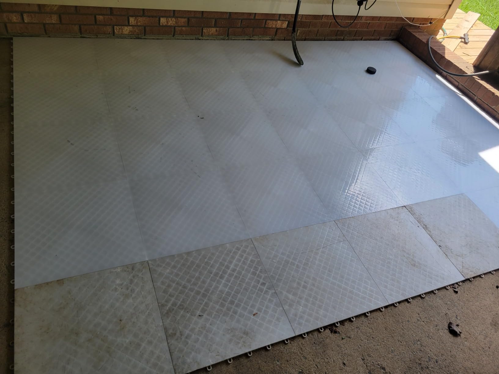 Big Floors Dryland Practice Hockey Interlocking Tile Kit, Training Aid for Stickhandling, Shooting, Passing and More customer photo 1