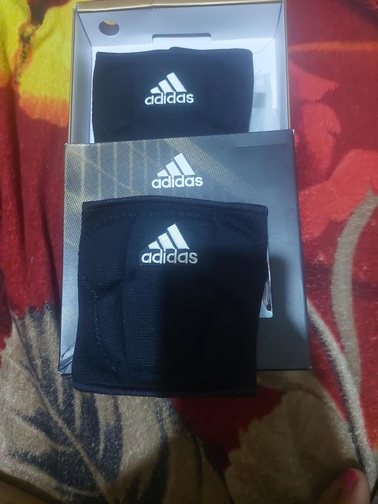 adidas Unisex-Adult Sleek 5 Inch Knee Pad, Black/White, Medium customer photo 2