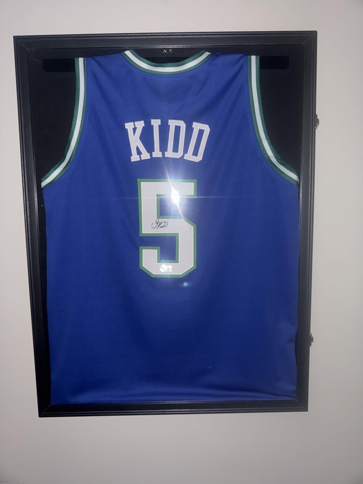 IHEIPYE Jersey Display Frame Case Lockable, Large Sport Jersey Shadow Box with 98% UV Protection Acrylic and Hanger for Baseball Basketball Football Soccer Hockey Shirt and Uniform, Black customer photo 1