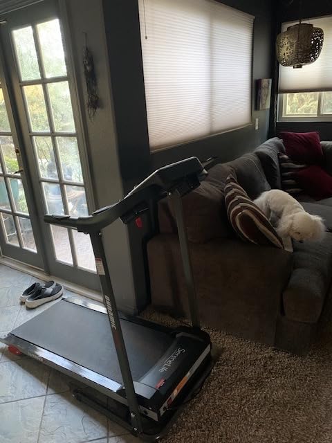 SereneLife Electric Folding Treadmill Exercise Machine - Smart Compact Digital Workout Fitness Trainer w/Bluetooth App Sync, Manual Incline Adjustment, for Walking, Running, Gym customer photo 2