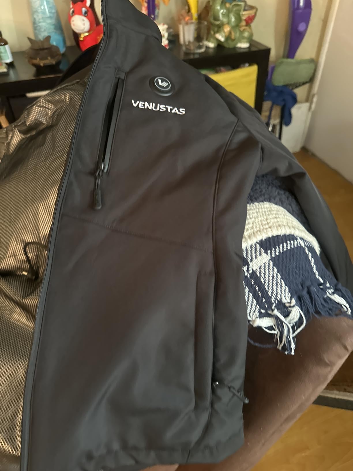 Venustas Women's Heated Jacket with Battery Pack, Waterproof & Windproof Electric Insulated Heated Coat With Detachable Hood customer photo 1