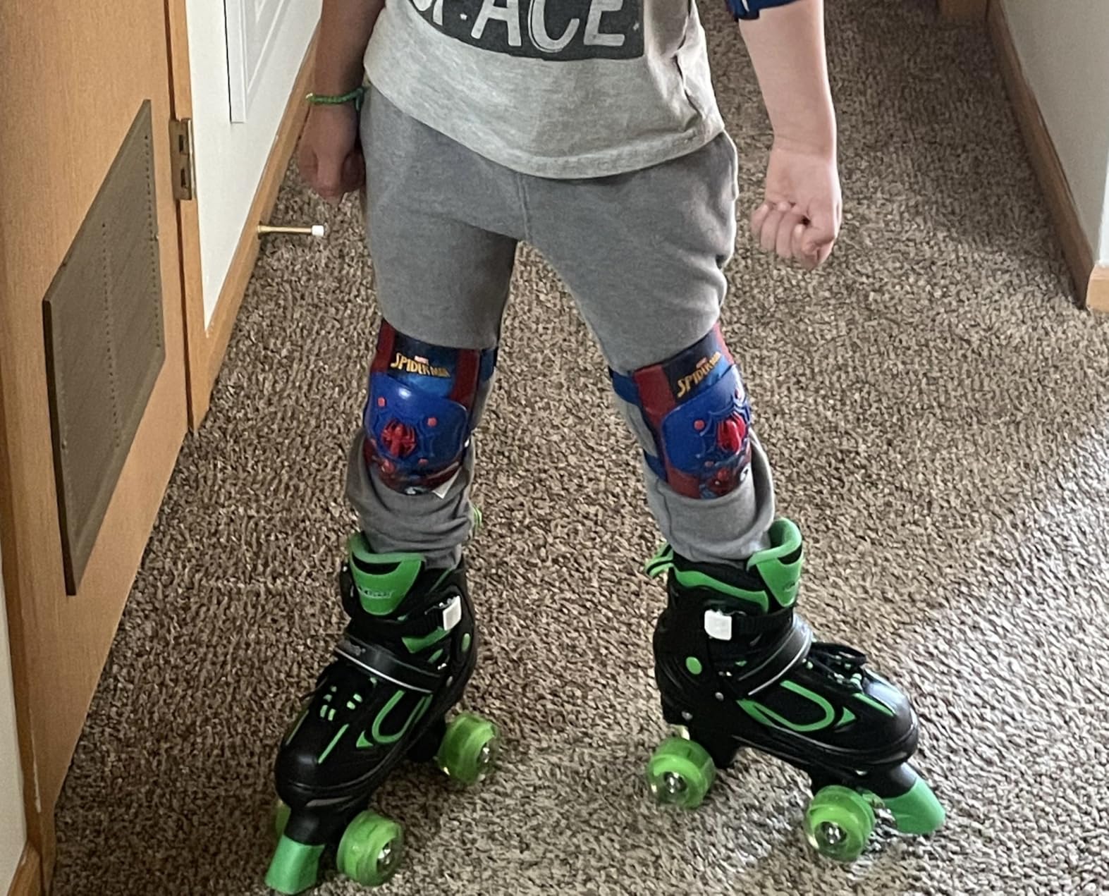 Nattork Kids Roller Skates for Boys Girls Kids, 4 Sizes Adjustable Quad Skates with All Light up Wheels - Birthday Gift for Indoor Outdoor Sports customer photo 2