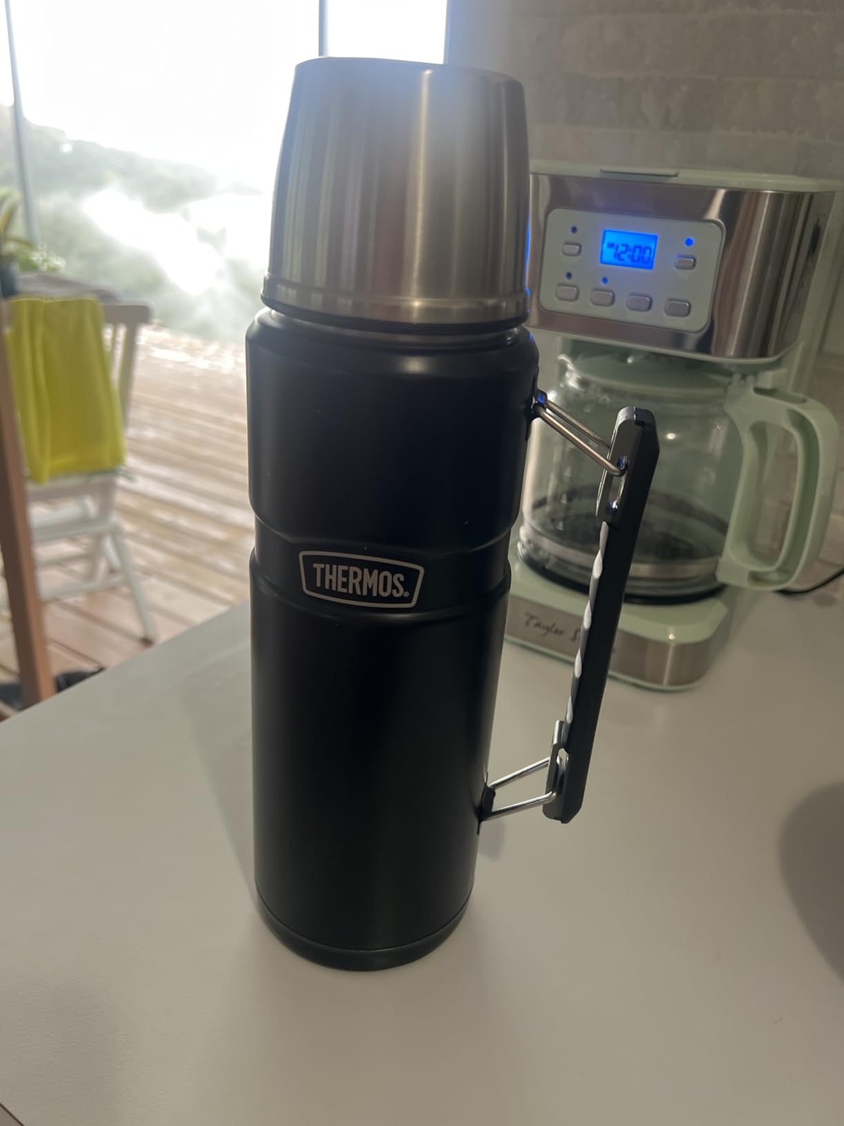 THERMOS Stainless King Vacuum-Insulated Beverage Bottle, 40 Ounce, Midnight Blue customer photo 2