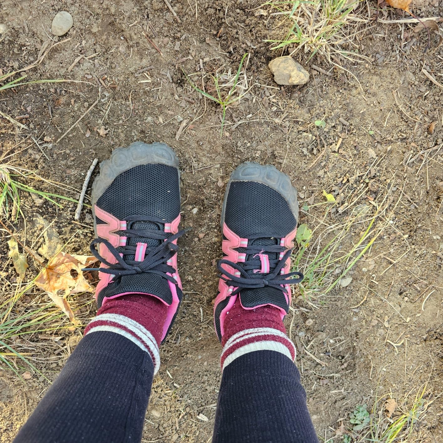 Weweya Barefoot Shoes for Women Minimalist Running Cross Training Shoe customer photo 1