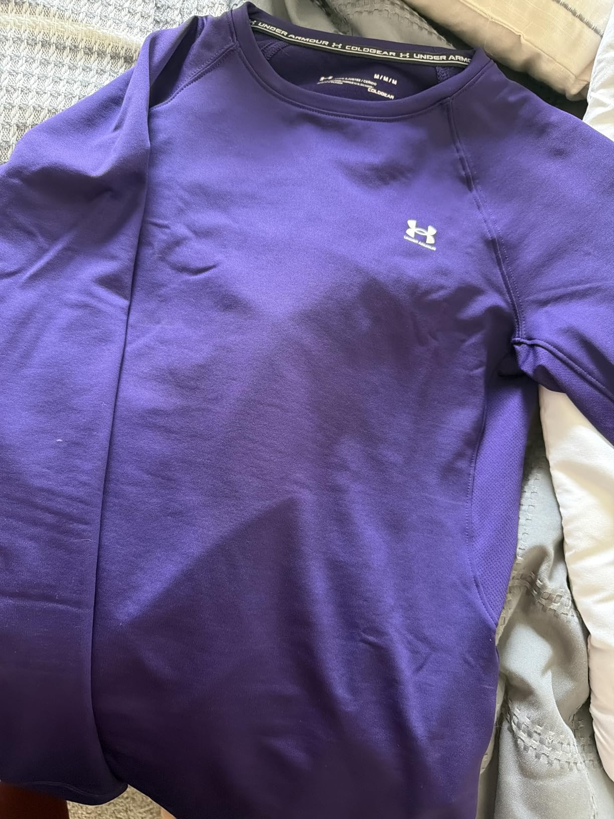 Under Armour Women's Authentics Long Sleeve Crew Neck T-Shirt customer photo 1