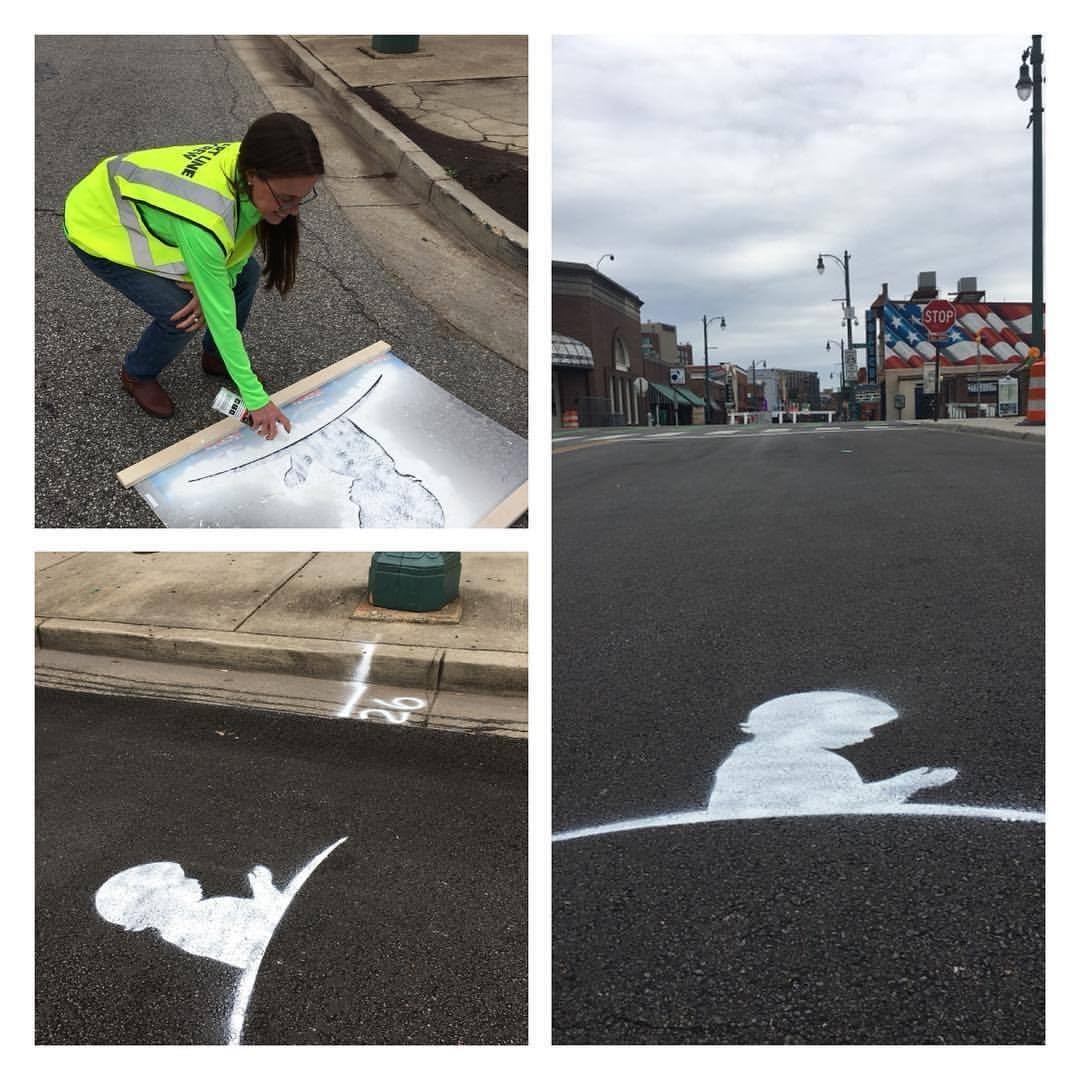 Rust-Oleum 203030-12PK M1600/M1800 System Industrial Choice Precision Line Inverted Marking Paint 12-Pack, White customer photo 1